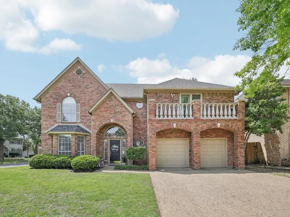 2900 Redstone Dr, Arlington, TX 76001