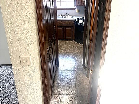 4th image of 1318 Summerton Pl