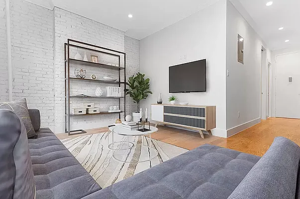 Rented by Compass | media 10