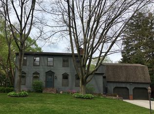 1625 Outer Park Dr, Leland Grove, IL 62704