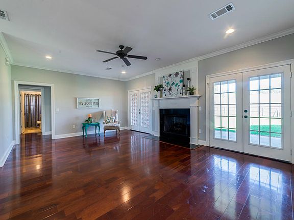5th image of 11 Peachtree Dr