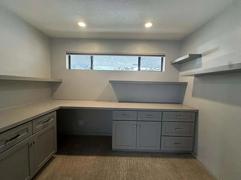 4 Saturn Cir — Photo 21