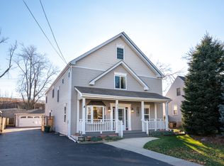 433 E Prairie Ave, Lombard, IL