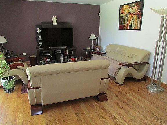 5th image of 512 Briarwood Ln
