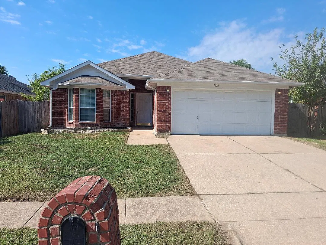 3 bed, 1465 sqft, $2,025 — Photo 1