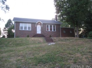 21 Creston Dr, Belleville, IL