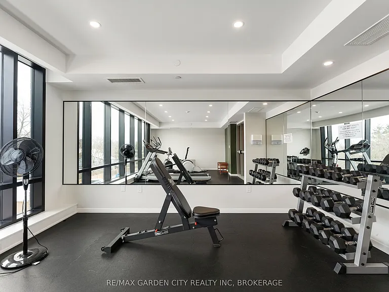 3998 Victoria Ave #110 — Photo 18