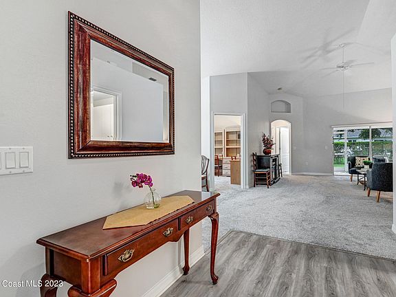 4th image of 1401 Lago Mar Dr