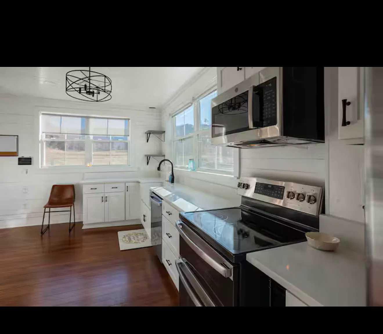 2 bed, $2,500 — Photo 3