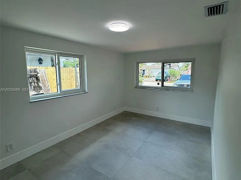 4028 SW 49th Ct — Photo 29