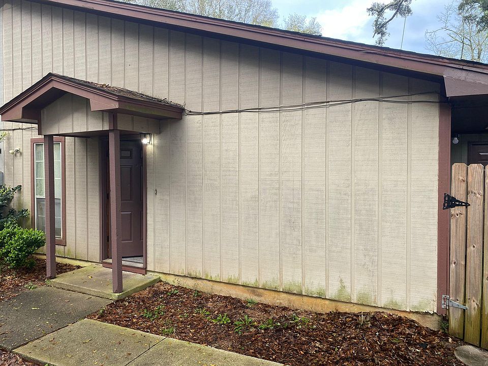 1st image of 533 Petros Cir APT A