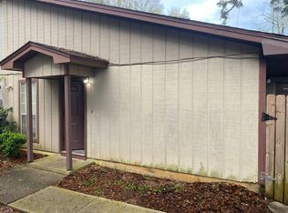 533 Petros Cir APT A, Pensacola, FL 32505