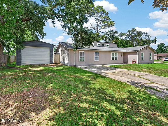 4th image of 253 DEERWOOD Circle E
