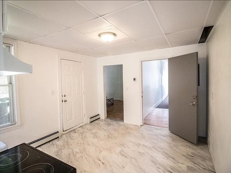 91 Elm St #3 — Photo 8