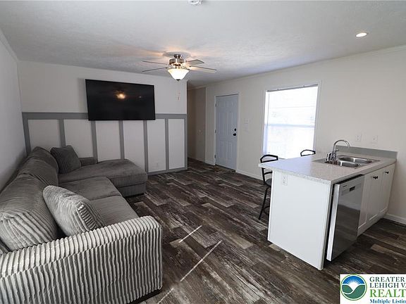 4th image of 5016 Old Timber Rd