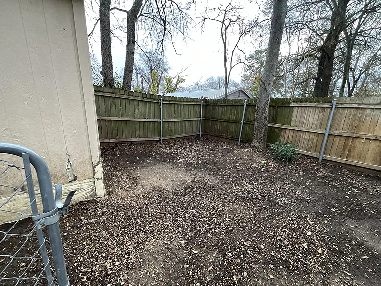 405 Beard St — Photo 22