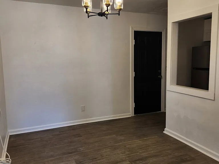 716 Cavalier Blvd — Photo 5
