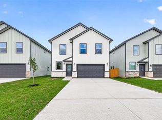 418 4th St, Beasley, TX 77417