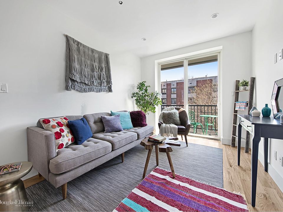 1st image of 294 Quincy St #3R