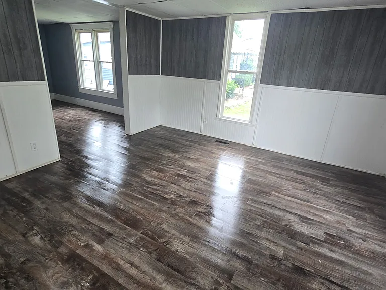 1039 N Lafountain St #R — Photo 4