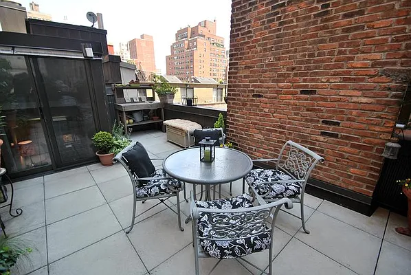 Sold by Real Direct | media 19