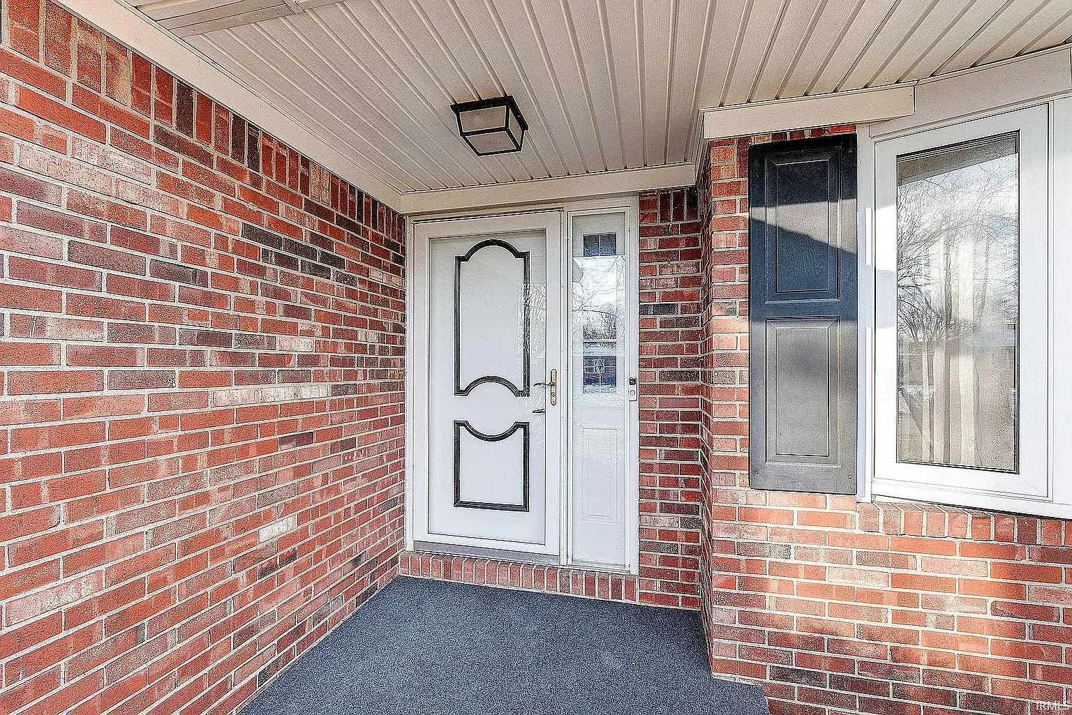 3 bed, 1630 sqft, $1,800 — Photo 2