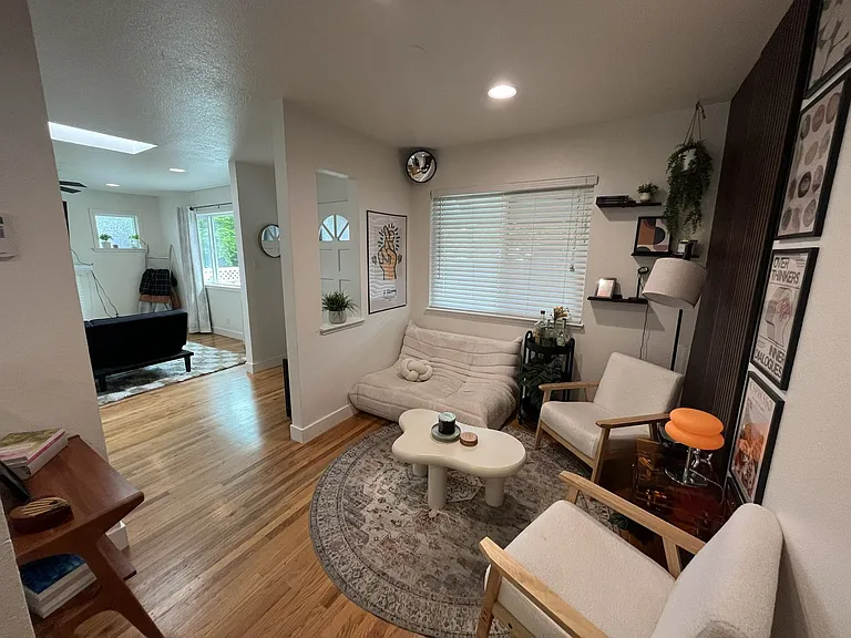 8342 Hillgrove St — Photo 5