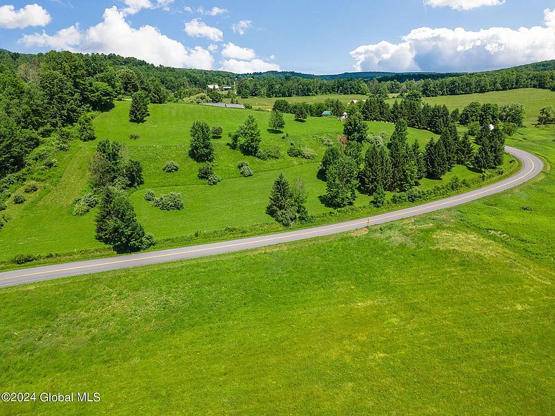 5th image of L1.41 School Hill Road