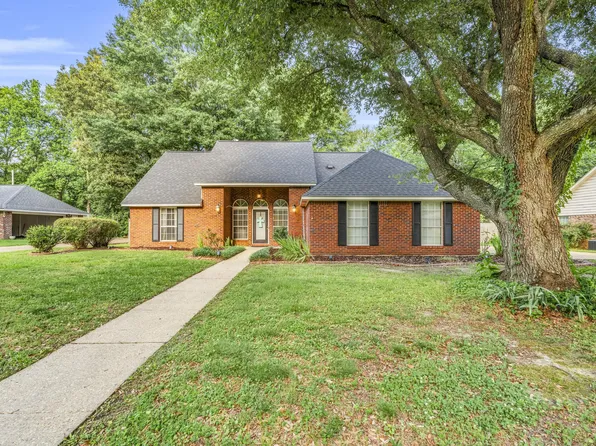 114 Dunlap St, Starkville, MS 39759