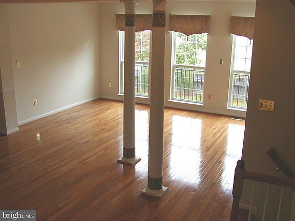 2nd image of 8596 Wyngate Manor Ct