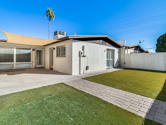 5th image of 313 W Laguna Dr