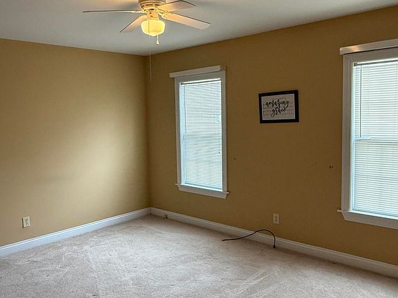 5th image of 1002 Elm St