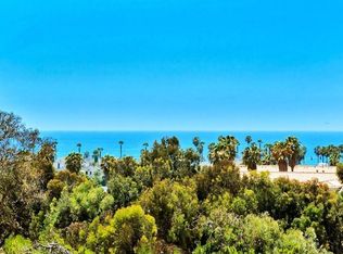 6983 Sandcastle Dr, Carlsbad, CA 92011