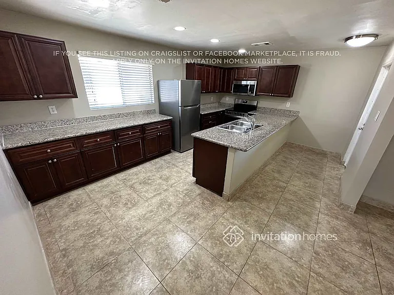 2211 W Palo Verde Dr — Photo 8