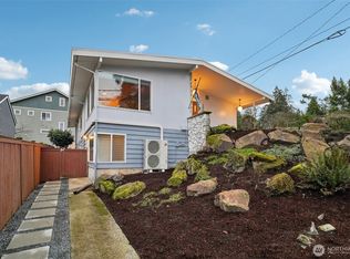 1701 NE 90th St, Seattle, WA 98115