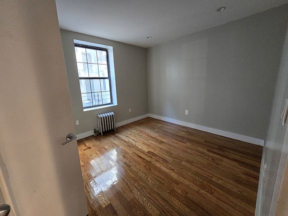 3rd image of 2501 Newkirk Ave #C6