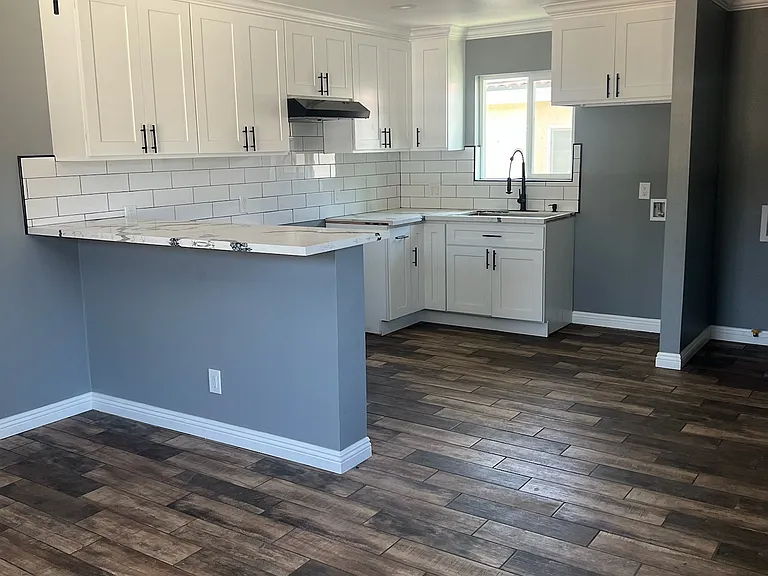 960 N H St #2 — Photo 3