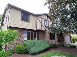 180 Ranch Trl W, Buffalo, NY 14221