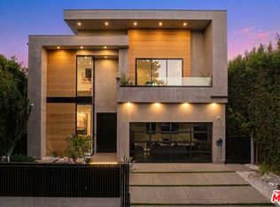 828 N Gardner St, Los Angeles, CA 90046