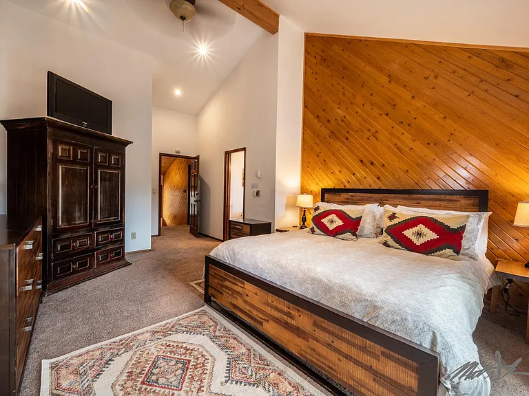 350 W Beaver Creek Blvd #201 — Photo 20