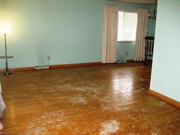 4th image of 7080 Middlebrook Blvd