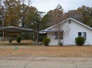 205 N Wall Rd, Crossett, AR 71635