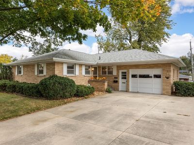 2900 24th Ave, Marion, IA, 52302