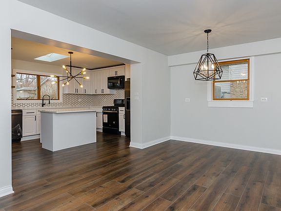 3rd image of 10907 Ursula Dr