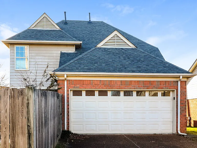 784 Breeze Way — Photo 17