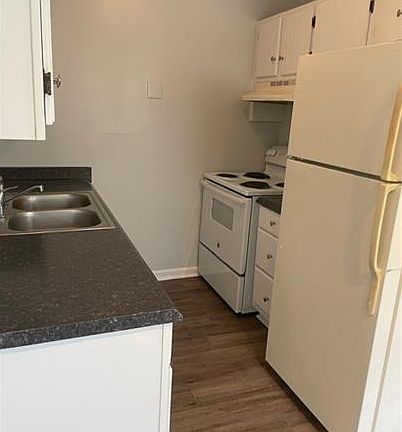 2nd image of 818 Powhatan Ave #11259970