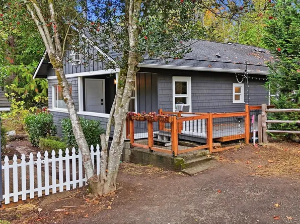 7203 78th Avenue NW, Gig Harbor, WA 98335