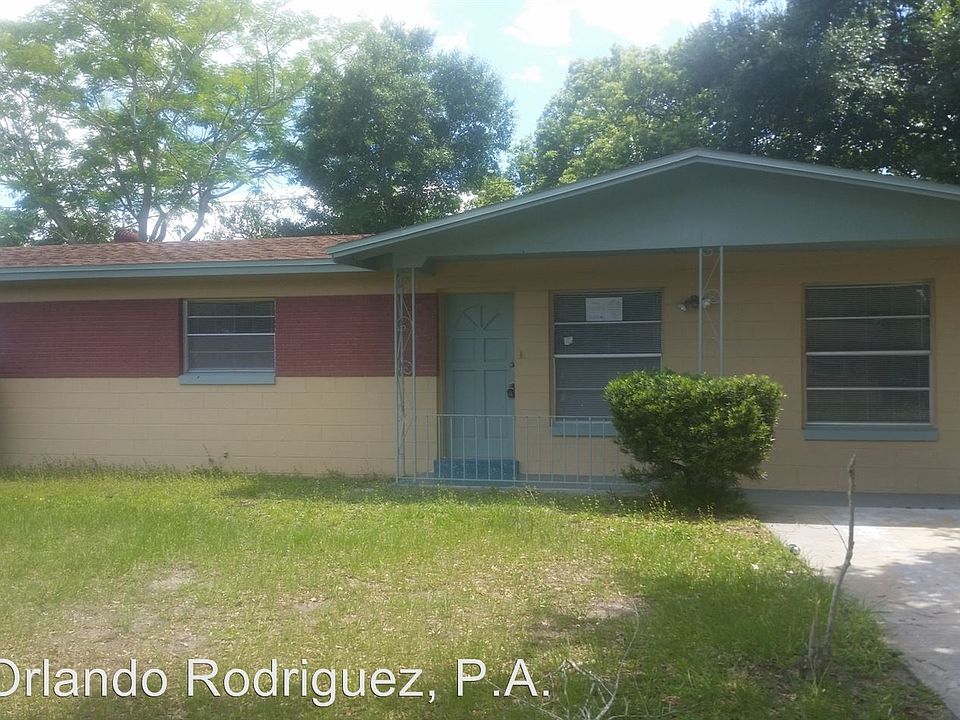 1st image of 410 Gilman Cir