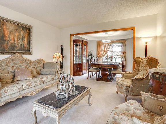 2nd image of 8624 Meadow Creek Ct