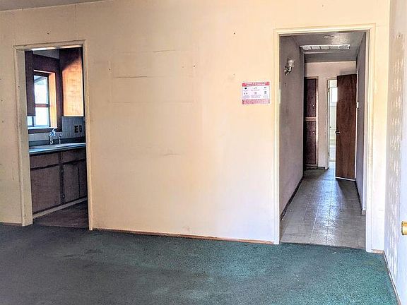 3rd image of 3012 E Florida Ave